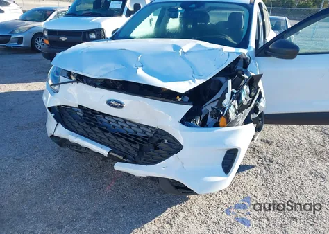 2021 Ford Escape S из США, поврежденный, VIN 1FMCU0F67MUA30006